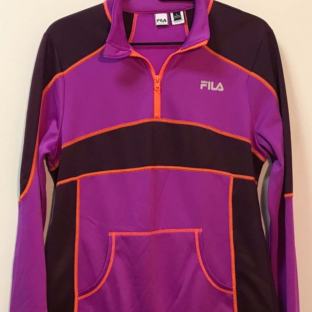 Woman’s Sport Pullover!